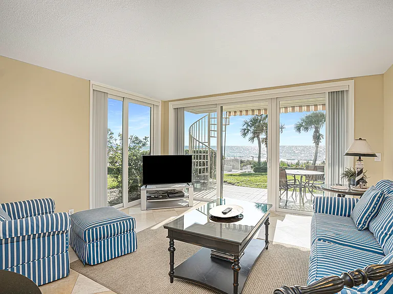 2000 Gulf Blvd #3 — Photo 10