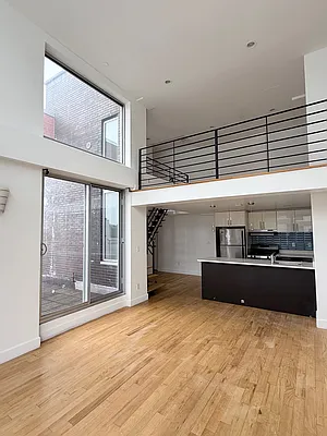 Rented by Bahar Management | media 5