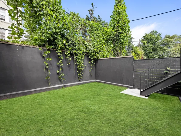 345 Warren Street image 5 of 11