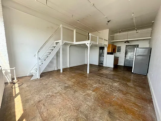 Rented by TorsX Inc | media 5