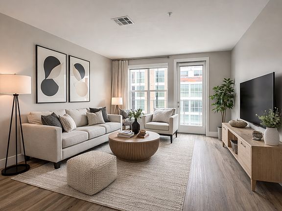2nd image of 562 W Date St #405