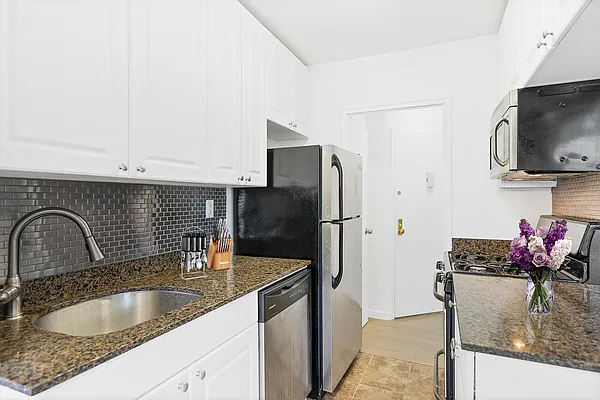 Rented by Corcoran | media 13