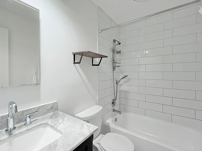 6623 Sky Blue Ct — Photo 20