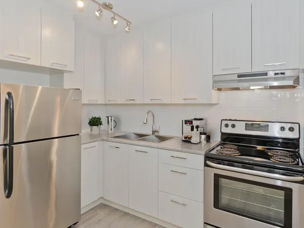 Inglewood Terrace Apartments, 3710 52nd Ave, Red Deer, AB T4N 4J5