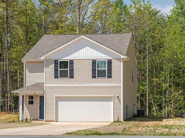 3324 Rian Dr, Lenoir, NC 28645