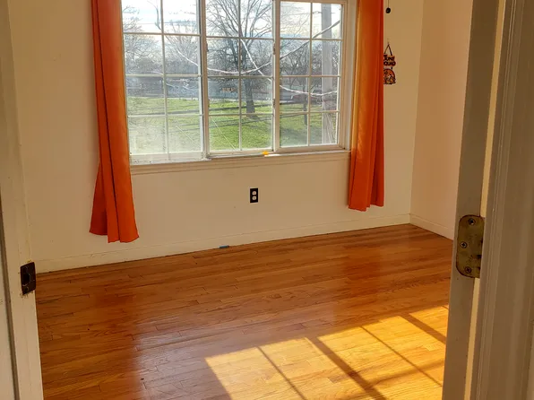 633 Goethals Road North image 4 of 4