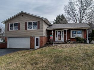 840 Saint Davids Rd, Williamsport, PA 17701