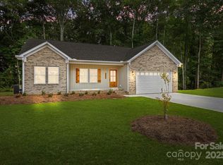 1056 Elljoy Ln, Salisbury, NC 28146
