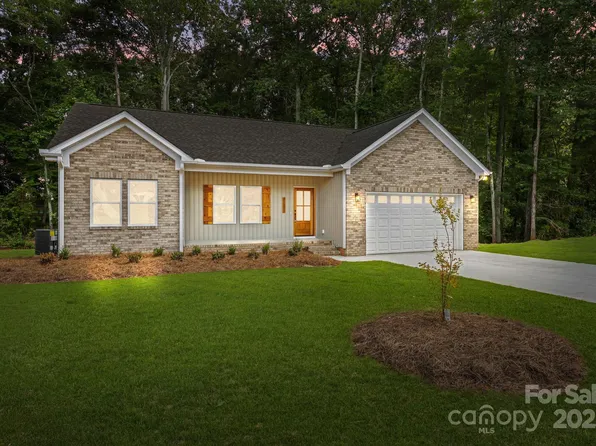 1056 Elljoy Ln, Salisbury, NC 28146