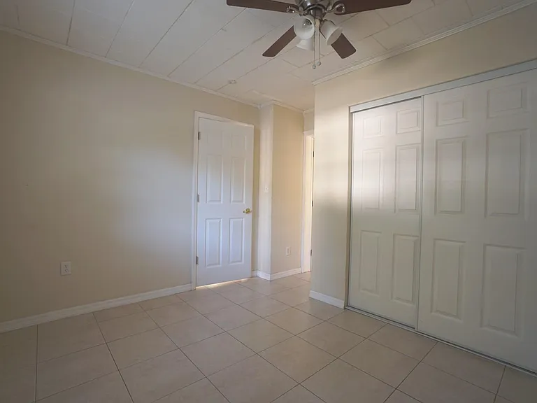 404 N Lake Ave — Photo 6