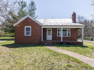 7221 Rocky Bar Rd, Elkton, VA 22827