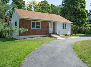 21 Pehl Rd, Poughkeepsie, NY 12603