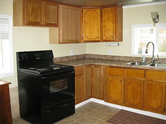 5th image of 754 Hodge St