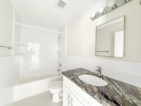 1515 N Federal Hwy #8 — Photo 8