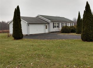 1657 Oak Leaf Ln, Penn Yan, NY 14527
