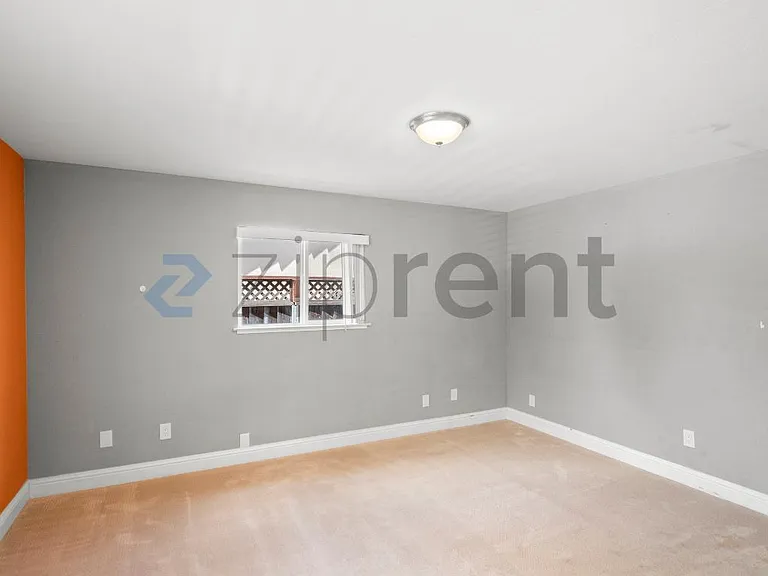 878 Quintinia Dr — Photo 7