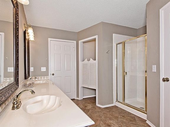 4th image of 10504 Preston Vineyard Dr #1