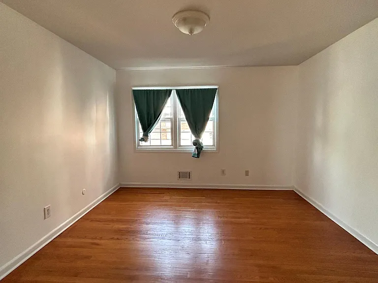 3 Dartmouth Ave #3A — Photo 6