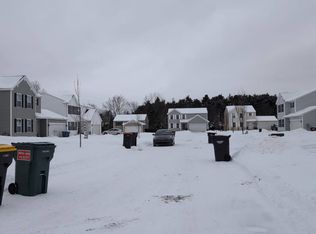 10880 Constant Dr, Allendale, MI 49401