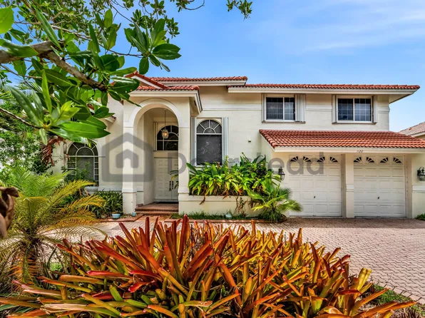 1120 NW 179th Ave, Pembroke Pines, FL 33029