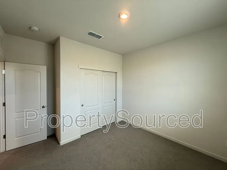 2957 Mokelumne Ct — Photo 45