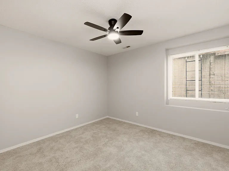 1428 N Rawhide St — Photo 11