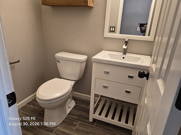 4th image of 503 S Redwood Pl