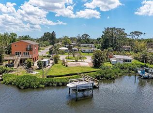 904 Lucille Ave, Nokomis, FL 34275