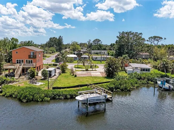 904 Lucille Ave, Nokomis, FL 34275