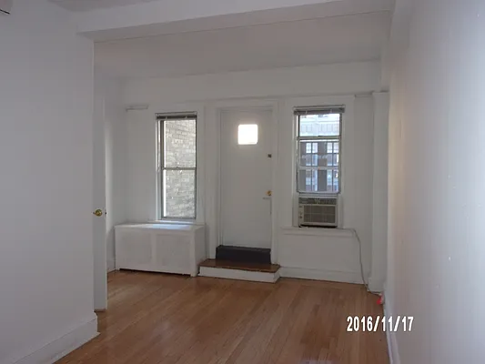 Rented by Carlyle Property Management | media 6