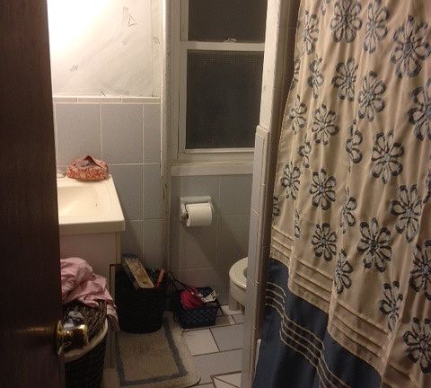 4th image of 8821 Bay 16 St