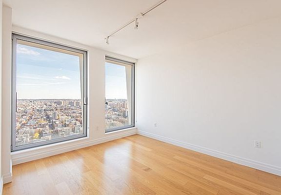 5th image of 266 Kent Ave #33F