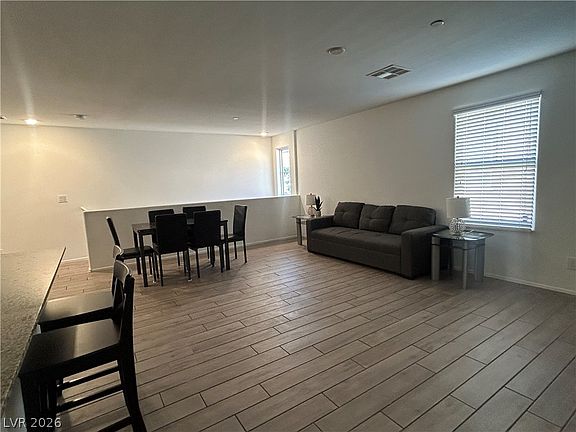 5th image of 4520 Woolcomber St