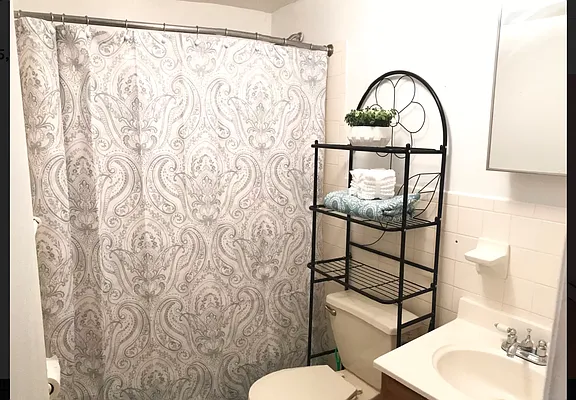 Rented by Douglas Elliman | media 15