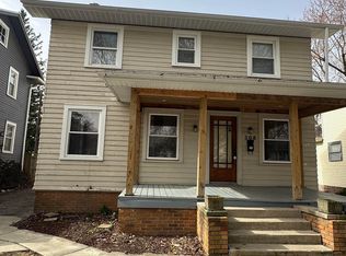 208 McKinnie Cir, Fort Wayne, IN