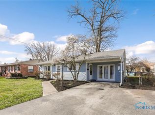 126 Friars Ln, Toledo, OH
