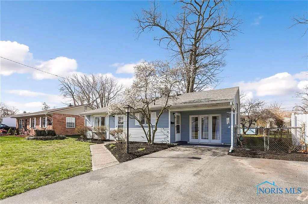 126 Friars Ln photo 1