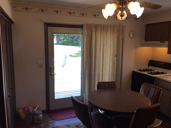 4th image of 9832 N Blacksoil Ln