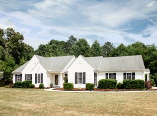 100 Peat Moss Dr, Williamston, SC 29697