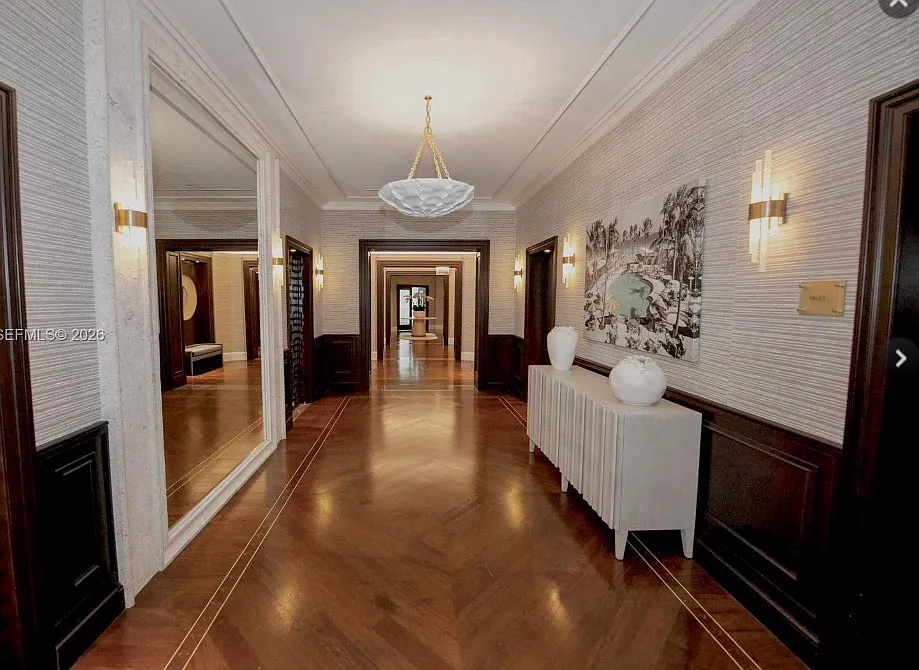2 bed, 2400 sqft, $12,500 — Photo 3