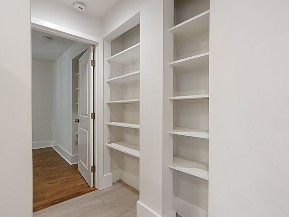 5th image of 2438 Echo Park Ave #4