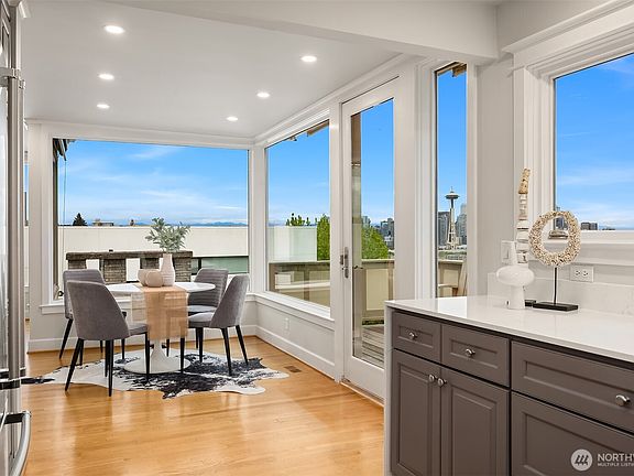 5th image of 525 W Prospect Street #A