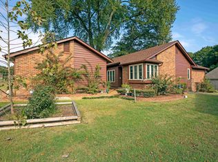 4970 Lions Gate Dr, Memphis, TN 38116