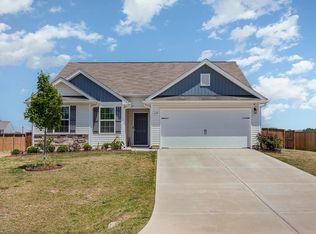 659 Avery Pond Dr, Fuquay Varina, NC 27526