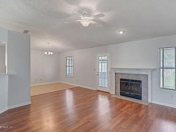 4th image of 13245 Mendenhall Pl
