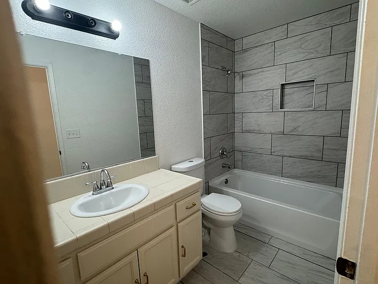 430 Vargus Ct — Photo 13