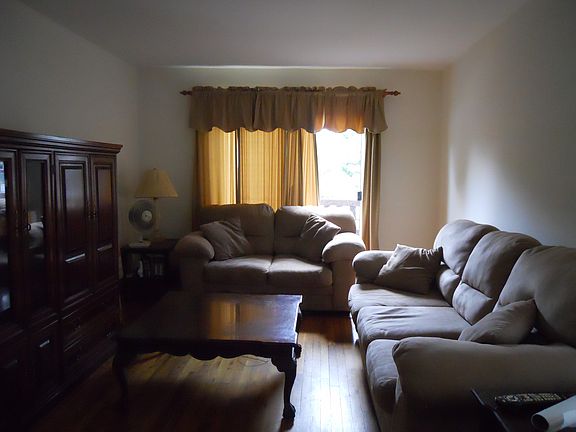 Large living room and SGD