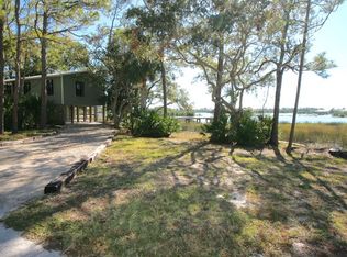 16850 Margery St, Cedar Key, FL 32625