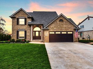 44954 Glengarry Rd, Canton, MI 48188