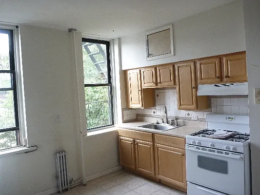 Rented by RS Realty | media 15